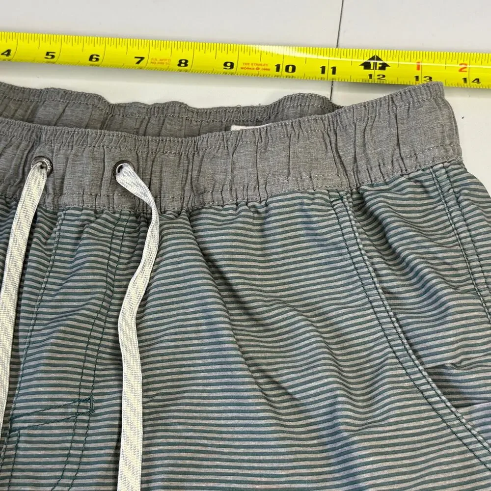Vuori Men's Kore Shorts Medium Grey Striped Lined 7
